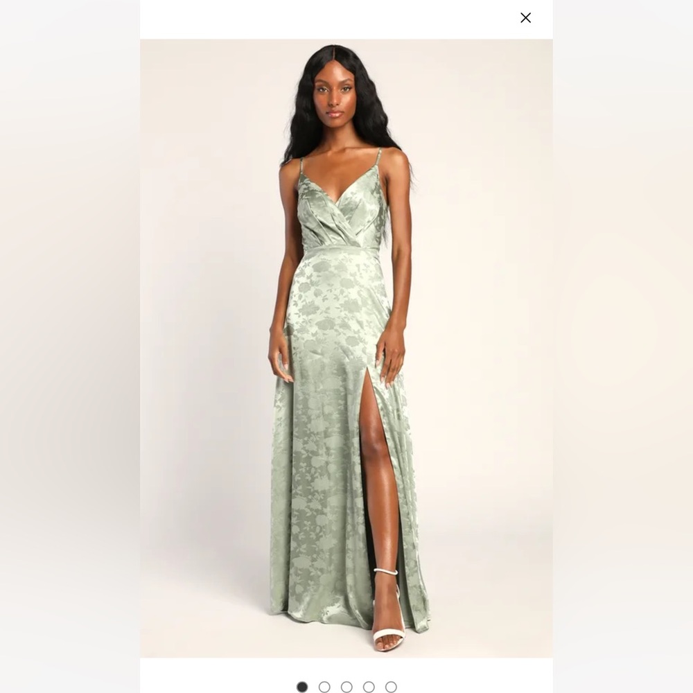Brand new with tags, Lulu’s satin floor length dress. Sage green, XL